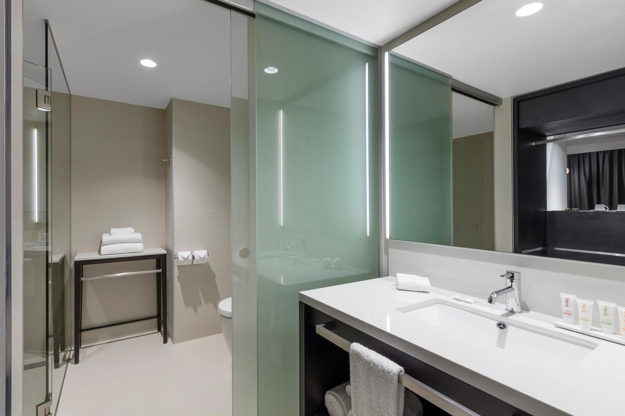 Sage Melbourne Ringwood Hotel Bagian luar foto