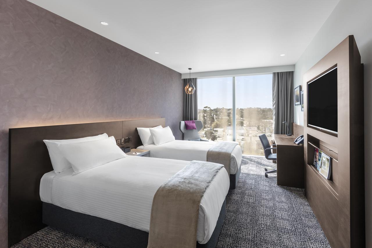 Sage Melbourne Ringwood Hotel Bagian luar foto